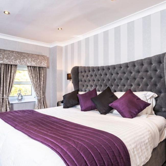 Borough Arms Hotel Newcastle-under-Lyme Exterior photo
